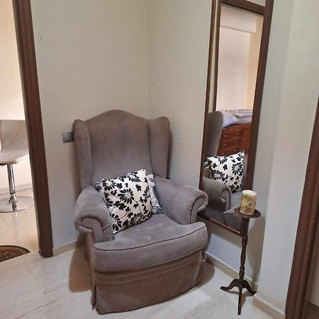 Petroupoli Apartments Атина Екстериор снимка